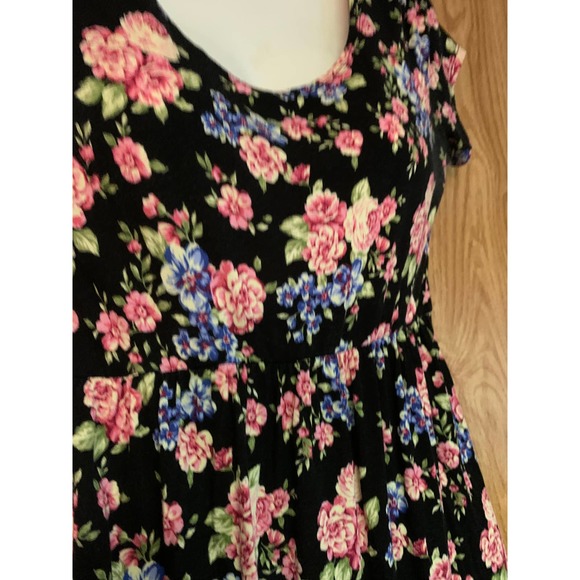 Chris and Carol black floral dress size medium short sleeve - Picture 5 of 14